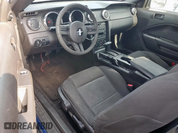 2007 Ford Mustang Deluxe with VIN 1ZVFT80NX75259360, listed as a Copart auction lot 64798625 with 194,209 mi miles and Clean title. Bid and sale history available at DreamBid. Image 8.