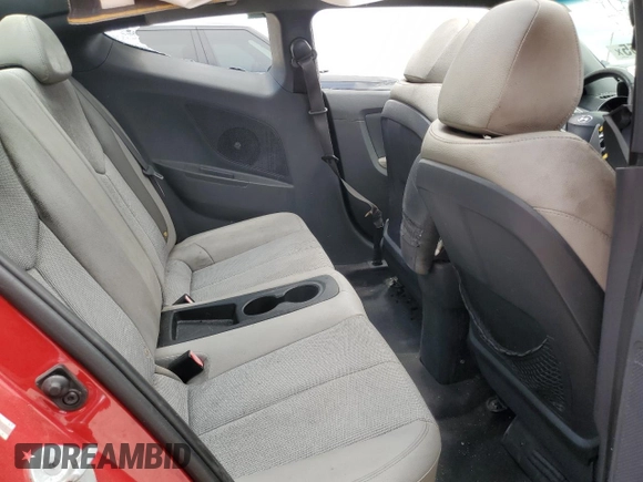 2013 Hyundai Veloster w/Gray Int с VIN KMHTC6AD1DU085546, выставлен на аукционе Copart как лот 58467755 с пробегом 130 932 миль миль и Списание • Salvage title. История ставок и продаж доступна на DreamBid. Изображение 10.