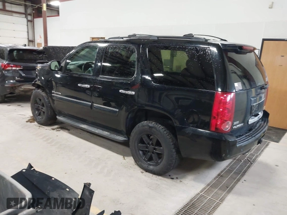 2009 GMC Yukon SLT 4SB with VIN 1GKFK33089R225944, listed as a IAAI auction lot 41914342 with 182,513 mi miles and . Bid and sale history available at DreamBid. Image 3.