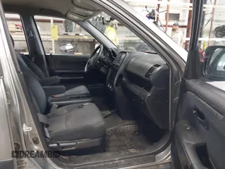 2006 Honda CR-V LX with VIN JHLRD785X6C053853, listed as a IAAI auction lot 42018895 with 246,316 mi miles and . Bid and sale history available at carsss.com. Image 5.