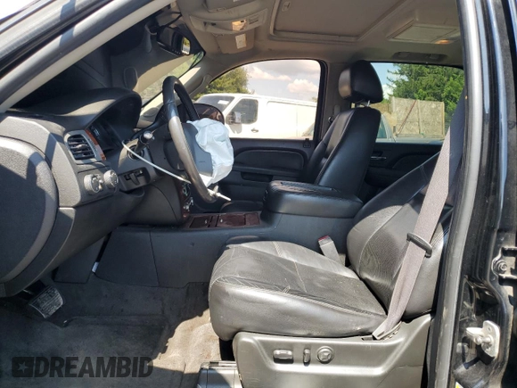 2011 Chevrolet Suburban LTZ with VIN 1GNSKKE38BR271945, listed as a Copart auction lot 68161164 with 199,788 mi miles and Salvage Title. Bid and sale history available at carsss.com. Image 7.
