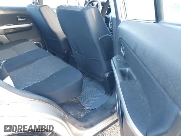 2007 Suzuki Grand Vitara with VIN JS3TD941074200440, listed as a IAAI auction lot 41125927 with 209,218 mi miles and . Bid and sale history available at DreamBid. Image 8.