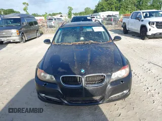 2006 BMW 3 Series 325xi with VIN WBAVT13556KW23134, listed as a IAAI auction lot 42722509 with Not provided miles and . Bid and sale history available at DreamBid. Image 6.