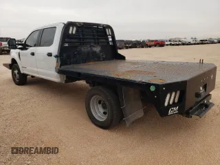 2022 Ford F-350 XL with VIN 1FD8W3HT5NEC92798, listed as a Copart auction lot 47594505 with 98,801 mi miles and Clean Title. Bid and sale history available at DreamBid. Image 2.