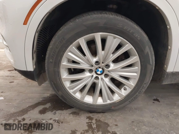 2016 BMW X5 xDrive40e with VIN 5UXKT0C50G0S77165, listed as a IAAI auction lot 40688779 with 110,317 mi miles and . Bid and sale history available at carsss.com. Image 12.