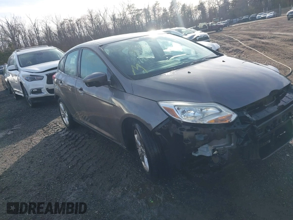 2013 Ford Focus SE with VIN 1FADP3K28DL112777, listed as a IAAI auction lot 41386940 with 107,893 mi miles. Bid and sale history available at carsss.com. Image 1.