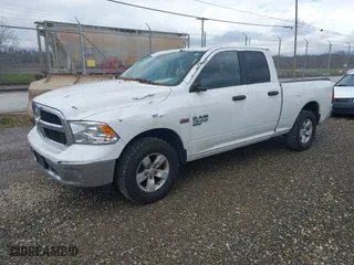 2019 Ram 1500 Classic Express with VIN 1C6RR7FT7KS725455, listed as a IAAI auction lot 40822242 with NaN miles. Bid and sale history available at carsss.com. Image 17.