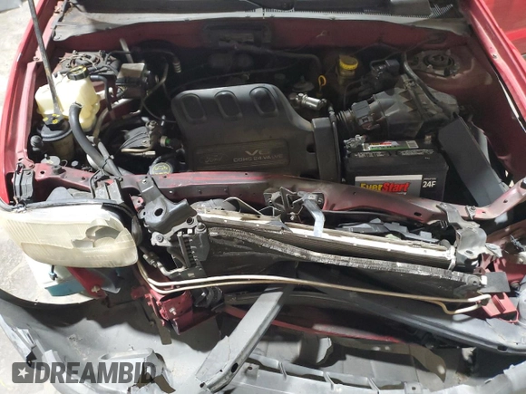 2001 Ford Escape XLS with VIN 1FMYU01181KD99269, listed as a Copart auction lot 88463335 with 217,537 mi miles and Salvage title. Bid and sale history available at DreamBid. Image 14.