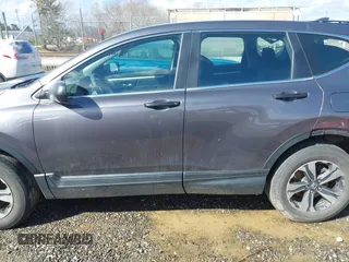 2018 Honda CR-V LX z VIN 2HKRW6H34JH202657, wystawiony jako IAAI lot #41568088 z przebiegiem Nie podano mil oraz . Historia ofert i sprzedaży dostępna na DreamBid. Obrazek 13.