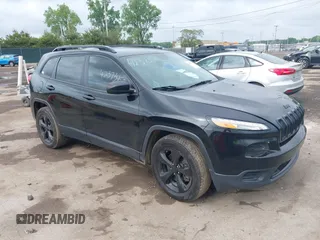 2017 Jeep Cherokee Sport с VIN 1C4PJMABXHW544839, выставлен на аукционе IAAI как лот 42373450 с пробегом 135 685 миль миль и . История ставок и продаж доступна на DreamBid. Изображение 1.
