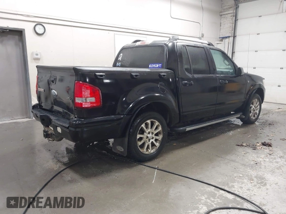 2007 Ford Explorer Sport Trac Limited z VIN 1FMEU53847UA07668, wystawiony jako IAAI lot #41914968 z przebiegiem 217 191 mil mil oraz . Historia ofert i sprzedaży dostępna na DreamBid. Obrazek 4.