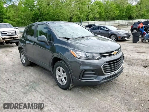 2020 Chevrolet Trax LS z VIN 3GNCJNSB7LL273019, wystawiony jako Copart lot #56684175 z przebiegiem 69 822 mil mil oraz Szkoda całkowita • Salvage title. Historia ofert i sprzedaży dostępna na DreamBid. Obrazek 14.