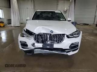 2020 BMW X5 xDrive40i with VIN 5UXCR6C09L9B69226, listed as a Copart auction lot 61435965 with Not provided miles and Salvage title. Bid and sale history available at DreamBid. Image 5.