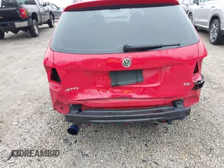 2012 Volkswagen Jetta SportWagen TDI w/Sunroof with VIN 3VWPL7AJ8CM671484, listed as a IAAI auction lot 41973825 with 155,220 mi miles. Bid and sale history available at carsss.com. Image 6.