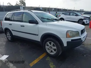 2005 Volvo XC90 with VIN YV1CY592651162430, listed as a IAAI auction lot 41809219 with 185,493 mi miles. Bid and sale history available at carsss.com. Image 1.