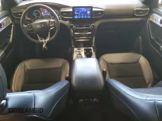 2022 Ford Explorer ST-Line z VIN 1FMSK8KHXNGA19797, wystawiony jako Copart lot #54931965 z przebiegiem 24 802 mil mil oraz Szkoda całkowita • Salvage title. Historia ofert i sprzedaży dostępna na DreamBid. Obrazek 8.