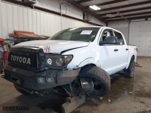 2013 Toyota Tundra 4WD Truck with VIN 5TFDY5F10DX274318, listed as a IAAI auction lot 41729475 with 253,873 mi miles. Bid and sale history available at carsss.com. Image 20.