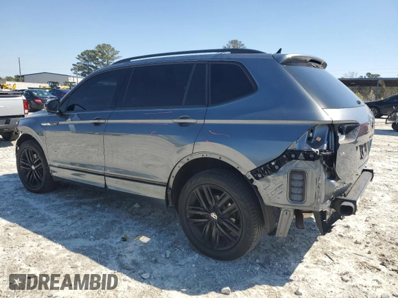 2022 Volkswagen Tiguan SE R-Line Black with VIN 3VVCB7AX5NM080672, listed as a Copart auction lot 48558245 with 29,934 mi miles and Salvage Title. Bid and sale history available at DreamBid. Image 2.