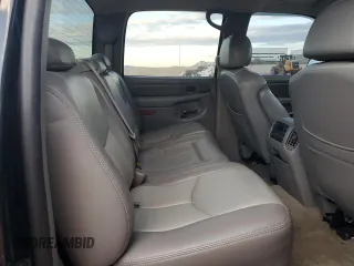 2006 GMC Sierra Denali z VIN 2GTEK63N661316610, wystawiony jako Copart lot #88360765 z przebiegiem 175 759 mil mil oraz Szkody całkowita. Historia ofert i sprzedaży dostępna na DreamBid. Obrazek 10.