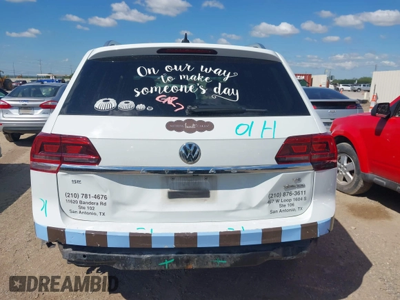 2018 Volkswagen Atlas SE with VIN 1V2CR2CA5JC520616, listed as a IAAI auction lot 42198409 with 98,133 mi miles and . Bid and sale history available at DreamBid. Image 16.
