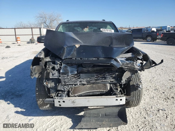 2022 Toyota 4Runner SR5 with VIN JTEEU5JR0N5260179, listed as a Copart auction lot 42678145 with 0 mi miles and Salvage Title. Bid and sale history available at carsss.com. Image 5.