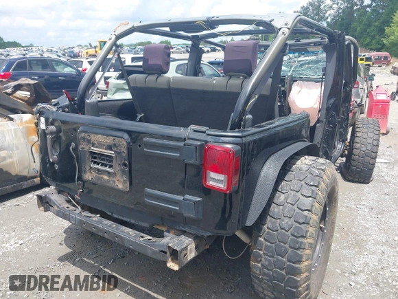 2008 Jeep Wrangler Unlimited Sahara with VIN 1J4GA59138L501621, listed as a IAAI auction lot 42245134 with 241,361 mi miles and . Bid and sale history available at DreamBid. Image 4.