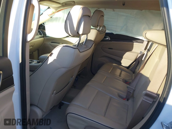 2017 Jeep Grand Cherokee Overland with VIN 1C4RJFCG8HC641729, listed as a IAAI auction lot 41233125 with 116,874 mi miles. Bid and sale history available at carsss.com. Image 8.