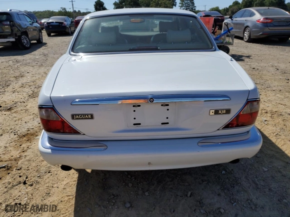 2000 Jaguar XJ with VIN SAJDA14C2YLF11720, listed as a Copart auction lot 73523584 with 119,188 mi miles and Clean Title. Bid and sale history available at carsss.com. Image 6.