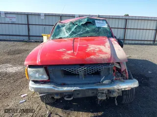 2003 Ford Ranger XL Fleet with VIN 1FTZR45E33PA22384, listed as a IAAI auction lot 42047433 with 195,822 mi miles. Bid and sale history available at carsss.com. Image 13.