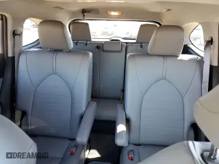 2021 Toyota Highlander XLE with VIN 5TDGZRAH1MS085088, listed as a Copart auction lot 46944205 with 69,506 mi miles and Salvage Title. Bid and sale history available at carsss.com. Image 10.