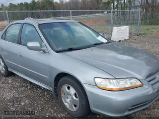 2001 Honda Accord Sdn EX w/Leather with VIN 1HGCG16591A044738, listed as a IAAI auction lot 42015929 with 225,963 mi miles. Bid and sale history available at carsss.com. Image 1.
