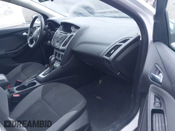 2013 Ford Focus SE with VIN 1FADP3F29DL343536, listed as a IAAI auction lot 41396247 with 185,737 mi miles. Bid and sale history available at carsss.com. Image 5.