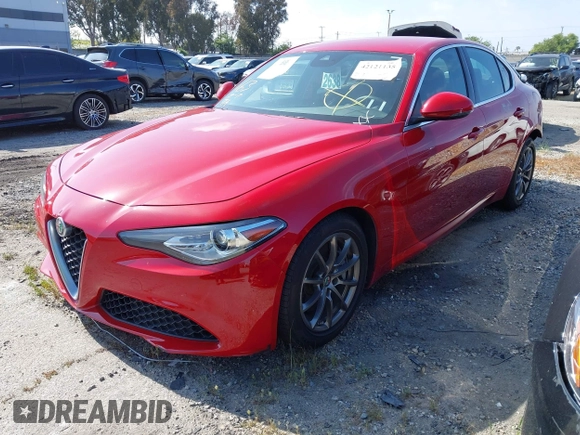 2020 Alfa Romeo Giulia with VIN ZARFAMAN1L7636002, listed as a IAAI auction lot 42121135 with 55,510 mi miles. Bid and sale history available at carsss.com. Image 2.