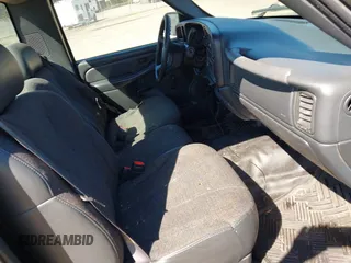 1999 Chevrolet Silverado 1500 with VIN 1GCEC14WXXZ134280, listed as a IAAI auction lot 42040163 with 292,234 mi miles. Bid and sale history available at carsss.com. Image 5.