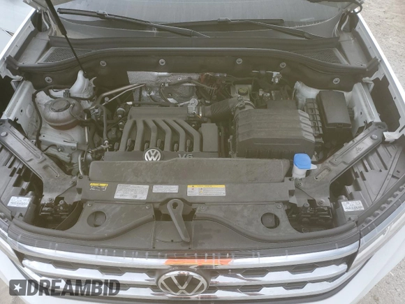 2022 Volkswagen Atlas SE with VIN 1V2JE2CA2NC207421, listed as a Copart auction lot 49580685 with 50,816 mi miles and Salvage title. Bid and sale history available at DreamBid. Image 12.