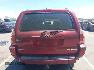 2005 Toyota 4Runner SR5 z VIN JTEBU14R258036885, wystawiony jako IAAI lot #42241853 z przebiegiem 221 981 mil mil oraz . Historia ofert i sprzedaży dostępna na DreamBid. Obrazek 16.