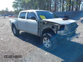 2011 Toyota Tacoma with VIN 3TMLU4ENXBM058419, listed as a IAAI auction lot 41834762 with 201,590 mi miles. Bid and sale history available at carsss.com. Image 1.
