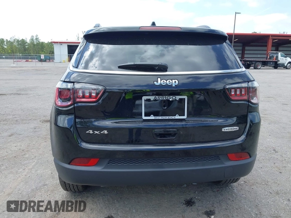 2025 Jeep Compass Latitude с VIN 3C4NJDBN9ST569440, выставлен на аукционе IAAI как лот 42098482 с пробегом 2 575 миль миль и . История ставок и продаж доступна на DreamBid. Изображение 17.