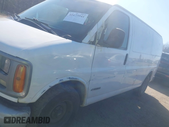 2000 Chevrolet City Express Cargo z VIN 1GCFG15W2Y1133504, wystawiony jako IAAI lot #41673541 z przebiegiem 167 849 mil mil oraz . Historia ofert i sprzedaży dostępna na DreamBid. Obrazek 6.