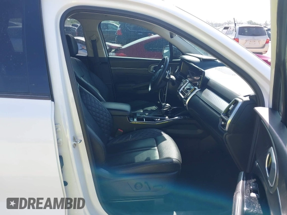 2022 Kia Sorento SX with VIN 5XYRK4LF1NG078345, listed as a IAAI auction lot 42016359 with 102,856 mi miles and . Bid and sale history available at DreamBid. Image 5.