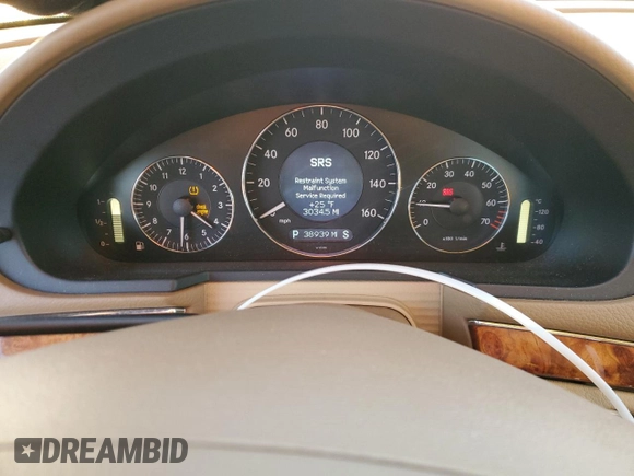 2008 Mercedes-Benz E 350 Luxury z VIN WDBUF87X58B204518, wystawiony jako Copart lot #87704065 z przebiegiem 38 939 mil mil oraz Nie do naprawy • Non repairable. Historia ofert i sprzedaży dostępna na DreamBid. Obrazek 9.