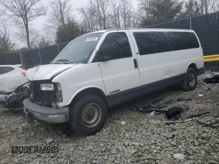 2002 Chevrolet Express with VIN 1GAHG39RX21192437, listed as a Copart auction lot 49140035 with 195,434 mi miles and Salvage Title. Bid and sale history available at carsss.com. Image 1.