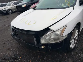 2009 Nissan Maxima 3.5 S with VIN 1N4AA51E79C841260, listed as a IAAI auction lot 41476162 with 999,999 mi miles. Bid and sale history available at carsss.com. Image 6.