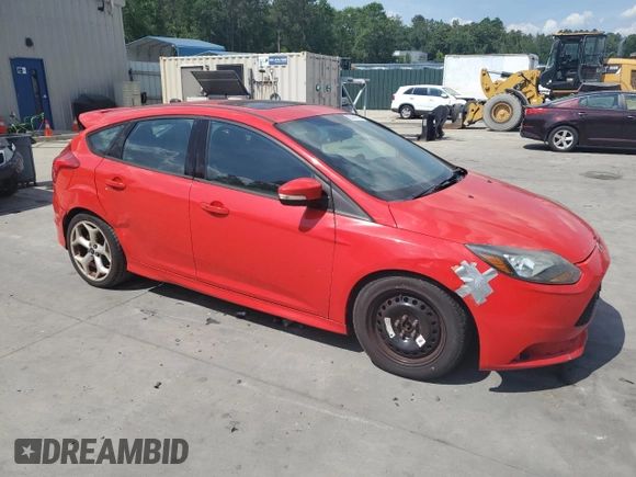 2014 Ford Focus ST with VIN 1FADP3L91EL105683, listed as a Copart auction lot 55444145 with 128,586 mi miles and Clean Title. Bid and sale history available at carsss.com. Image 4.