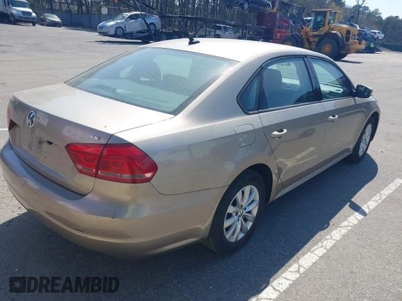 2015 Volkswagen Passat 1.8T Limited Edition with VIN 1VWAT7A34FC032404, listed as a IAAI auction lot 42126991 with 64,820 mi miles. Bid and sale history available at carsss.com. Image 4.