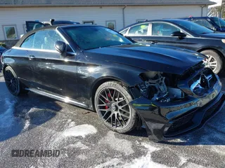2017 Mercedes-Benz C 63 S AMG z VIN WDDWK8HB4HF490420, wystawiony jako IAAI lot #41260047 z przebiegiem 101 082 mil mil oraz . Historia ofert i sprzedaży dostępna na DreamBid. Obrazek 1.