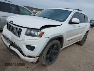 2015 Jeep Grand Cherokee Laredo with VIN 1C4RJFAG4FC631179, listed as a IAAI auction lot 41744865 with 184,872 mi miles. Bid and sale history available at carsss.com. Image 2.