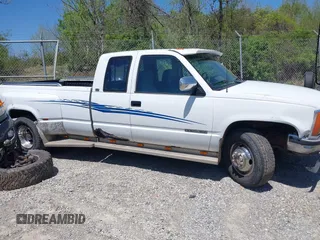 1991 GMC Sierra 1500 with VIN 2GTHC39N2M1512024, listed as a IAAI auction lot 42133143 with 216,701 mi miles and . Bid and sale history available at DreamBid. Image 13.