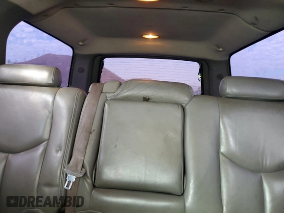 2005 Chevrolet Suburban LT with VIN 3GNEC16Z35G189357, listed as a Copart auction lot 69375814 with 0 mi miles and Salvage Title. Bid and sale history available at carsss.com. Image 10.