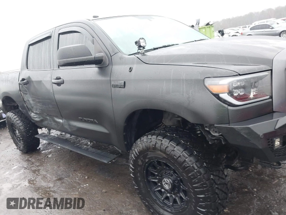 2012 Toyota Tundra Limited with VIN 5TFHW5F15CX231213, listed as a IAAI auction lot 41399901 with 262,185 mi miles and . Bid and sale history available at DreamBid. Image 6.